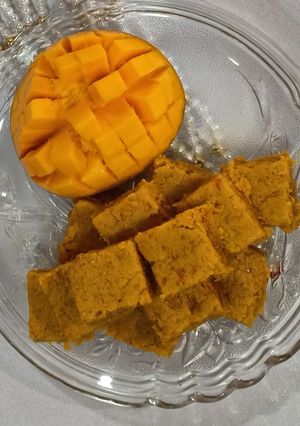 A picture of Mango burfi.