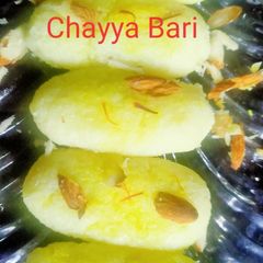 A picture of Kalakand rolls.