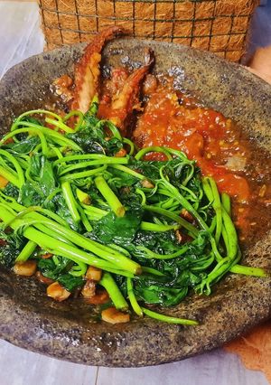 Foto resep Sambal ikan asap tumis daun ketela