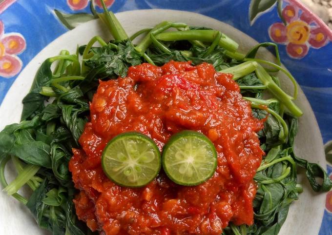 Cara membuat Plecing kangkung khas bali Cara membuat Plecing kangkung khas bali
