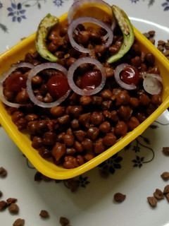 चना चाट (Chana Chaat recipe in Hindi) रेसिपी मुख्य फोटो