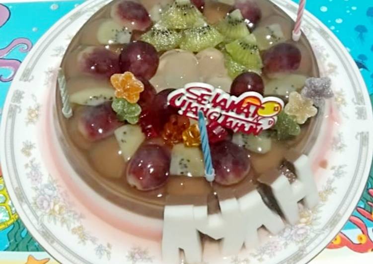 Bagaimana Menyiapkan Birthday Fruit Pudding, Menggugah Selera