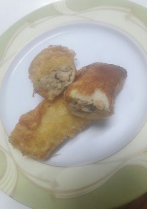 A picture of Chicken Cigar Rolls.