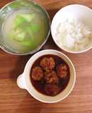 Cơm chiều cho em bé