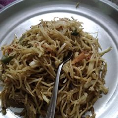 A picture of Veg noodles.