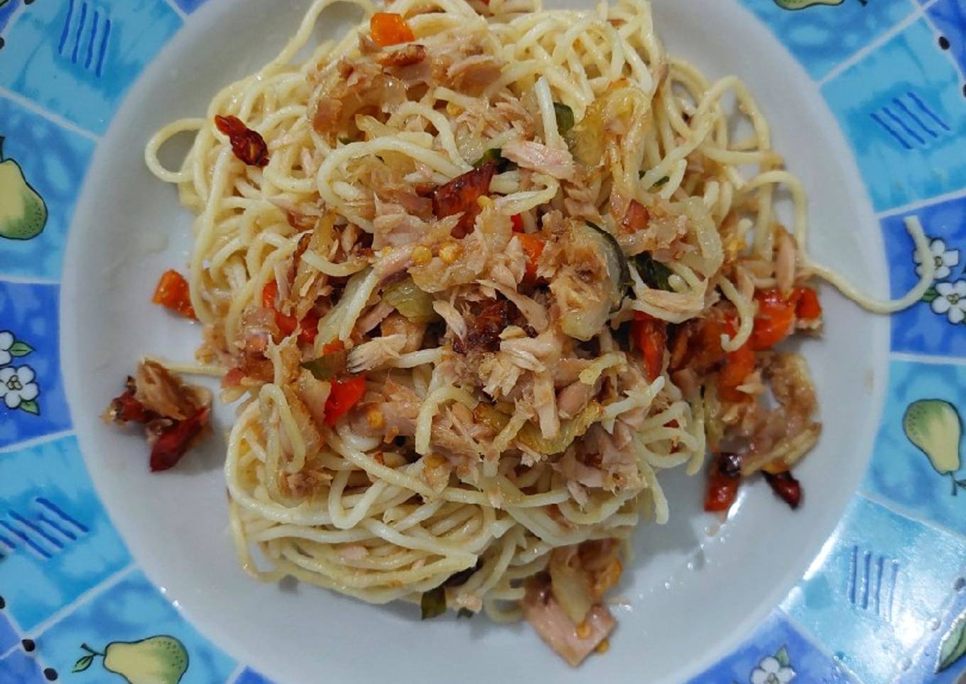 Spaghetti Tuna Pedas (chilli tuna spaghetti)