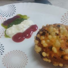 A picture of Sabudana aloo tikki.