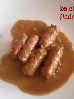 Una foto de Salchichas frescas al Pedro Ximénez
