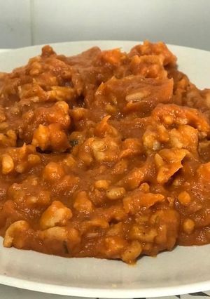 Una foto de Salsa ragú con carne picada de pollo y pavo