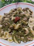 Orecchiette con crema di gambi di friarielli e salsiccia