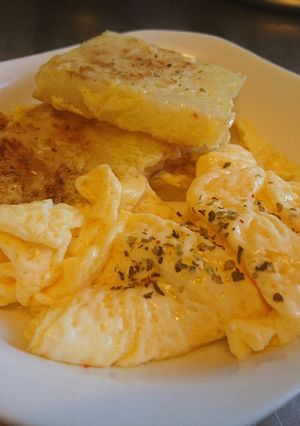 奶香蘿蔔糕X絲綢御洗蛋 的食譜成品照片