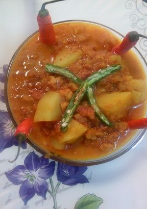 A picture of Aloo mangodi veg.