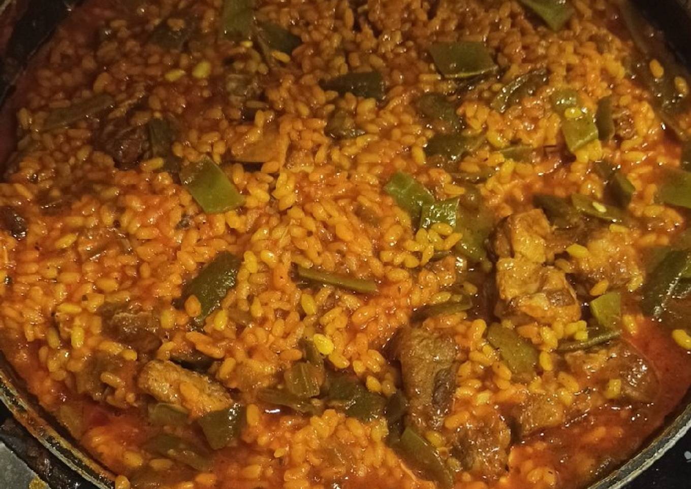 Paella con costilla ibérica