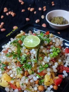 साबूदाना खिचड़ी (sabudana khichdi recipe in Hindi) रेसिपी मुख्य फोटो