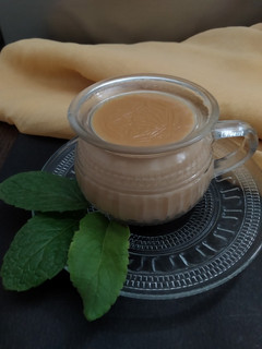 હર્બલ ટી (Herbal Tea Recipe in Gujarati) રેસીપી મુખ્ય ફોટો