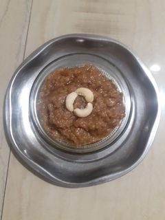 ઘઉં ના લોટ નો શીરો (Wheat Flour Shiro Recipe In Gujarati) રેસીપી મુખ્ય ફોટો
