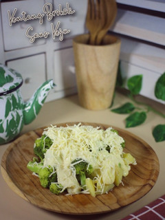 Foto resep Kentang Brokoli Saus Keju