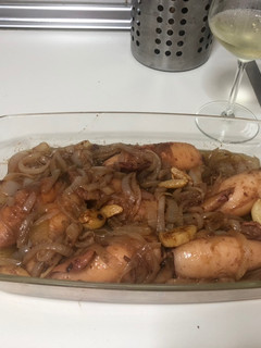 Una foto de Calamares encebollados. Sigo haciendo esta receta, me encanta. 👍