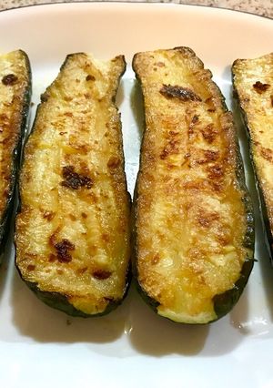 A picture of Roasted Zucchini.