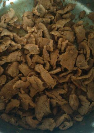 Hình của món Thịt thăn kho tiêu.