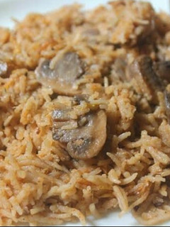 காளான் பிரியாணி (kaalan BIriyani recipe in Tamil) செய்முறை முக்கிய புகைப்படம்