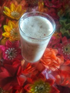 ব্যানানা স্মুদি (Banana Smoothie,, Recipe in Bengali) রেসিপির প্রধান ছবি