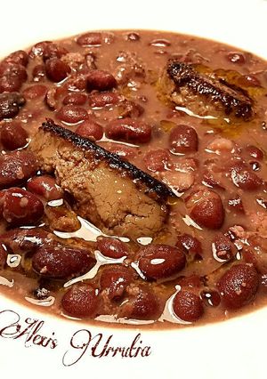 Foto principal de Alubias de tolosa con foie
