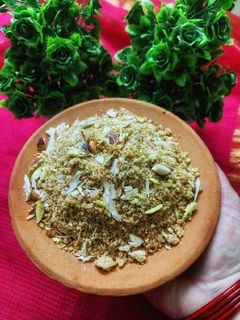 तिलकुट (tilkut recipe in Hindi) रेसिपी मुख्य फोटो