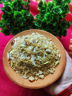 तिलकुट (tilkut recipe in Hindi) रेसिपी मुख्य फोटो