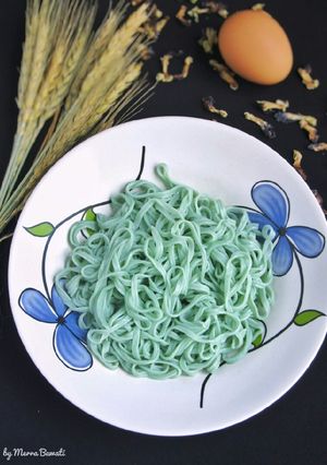 Foto resep Mie Telur Bunga Telang