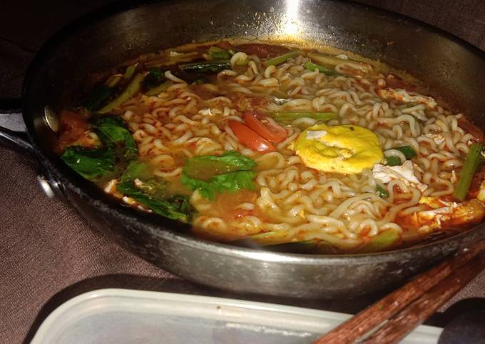 Resep Mie Tomat Aceh (Mie Aceh Indomie) Resep Mie Tomat Aceh (Mie Aceh Indomie)