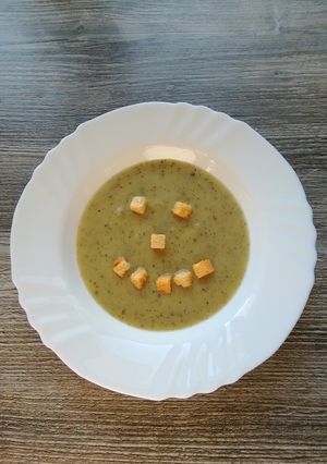 Cukkinileves egyszerűen recept fotója