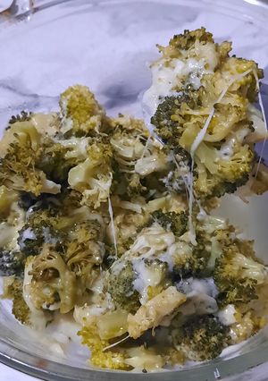 Una foto de Brócoli a los 3 quesos para comer frío o tibio