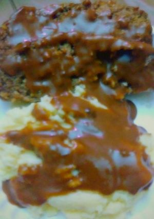 A picture of Super easy (and delicious) meatloaf!.