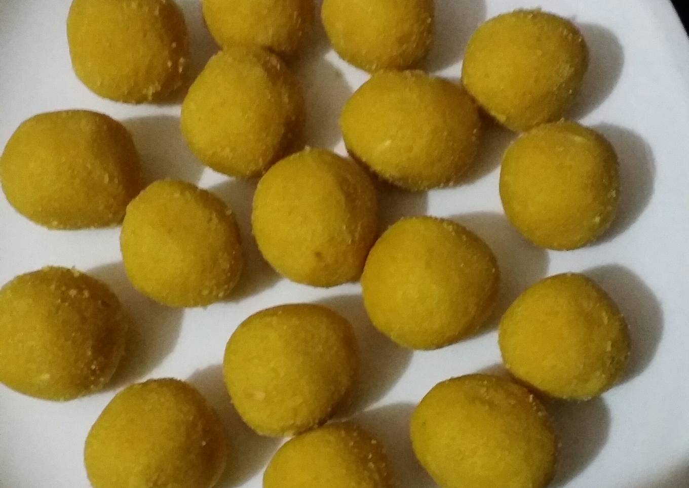 Besan laddu