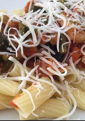 Foto principal de Macarrones con todas las verduras que había en casa