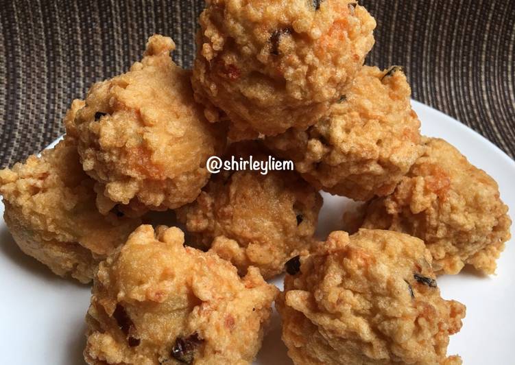 Resep Fried Meatballs aka Bakso Goreng Sederhana dan Mudah Dibuat