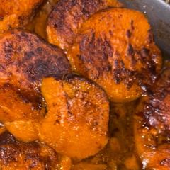 A picture of Southern Candied Yams 🍠 😋.