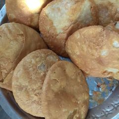 A picture of Aloo kachori / potato kachori.