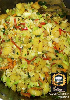 A picture of Cabbage stir sauce.