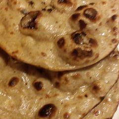 A picture of Tandoori roti.