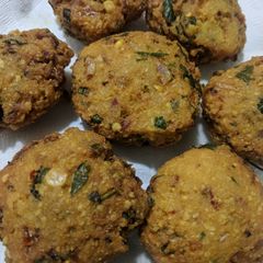 A picture of Masal vadai.