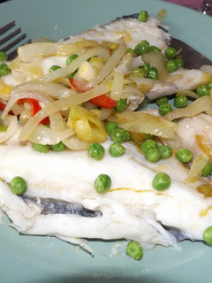 Foto principal de Doradas al horno con verduras, para dieta