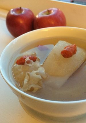 [秋冬滋潤] 蘋果雪梨糖水 (通通丟到鍋子就ok) 的食譜成品照片