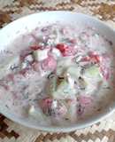 Fetás-görög joghurtos paradicsomos uborka saláta