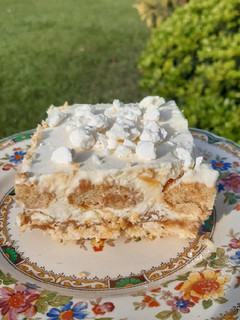 Una foto de Postre fácil de dulce de leche y crema