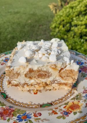 Una foto de Postre fácil de dulce de leche y crema