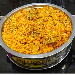 A picture of Hyderabadi Chicken Biryani.