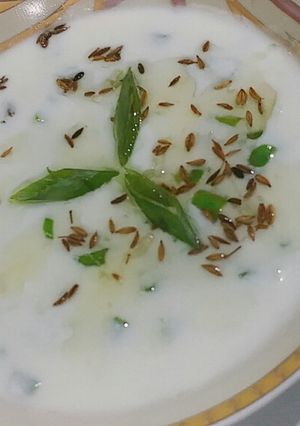 A picture of Spring onion raita.