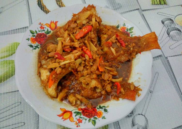 Ikan mujair masak tauco/ cengcuan